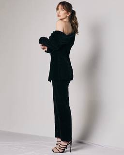 Gabriela Prioli feet photo thumbnail
