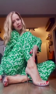 Gabriela Prioli feet photo thumbnail