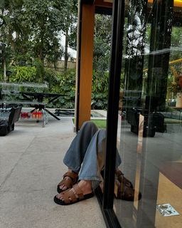 Gabriela Prioli feet photo thumbnail