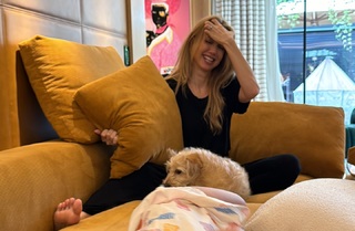 Gabriela Prioli feet photo thumbnail