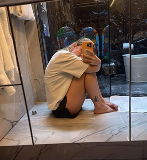 Gabriela Prioli feet photo thumbnail