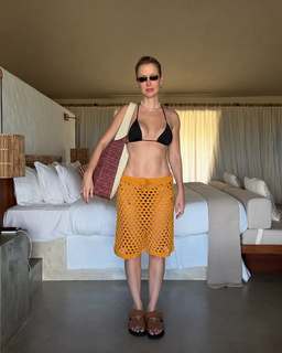 Gabriela Prioli feet photo thumbnail