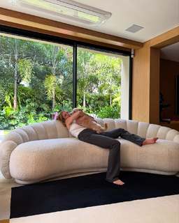 Gabriela Prioli feet photo thumbnail