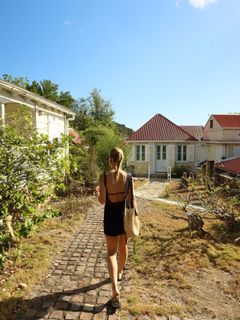 Gabriela Prioli feet photo thumbnail