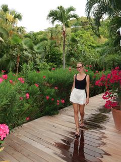 Gabriela Prioli feet photo thumbnail