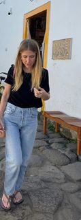 Gabriela Prioli feet photo thumbnail