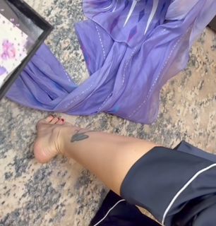Gabriela Prioli feet photo thumbnail