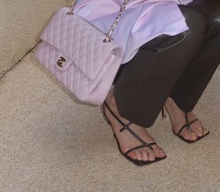 Gabriela Prioli feet photo thumbnail