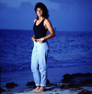 Gabriela Sabatini feet photo thumbnail