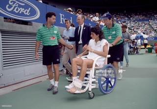 Gabriela Sabatini feet photo thumbnail