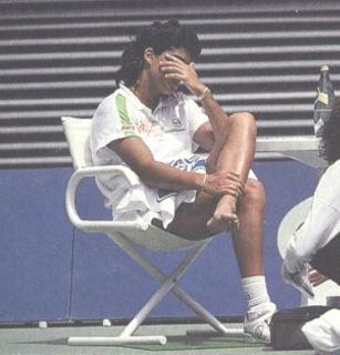 Gabriela Sabatini feet photo thumbnail