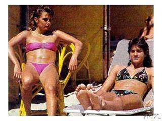 Gabriela Sabatini feet photo thumbnail