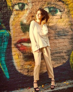 Gabriela Sari feet photo 19
