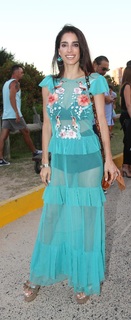 Gabriela Sari feet photo 6