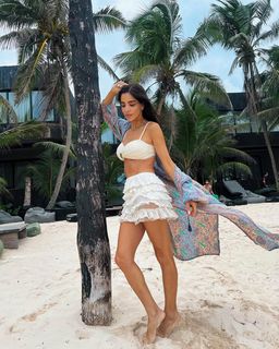 Gabriela Sari feet photo 15
