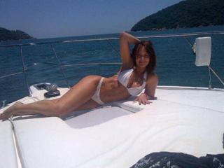 Gabriela Spanic feet photo thumbnail