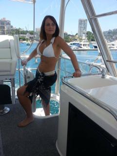 Gabriela Spanic feet photo thumbnail