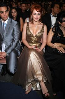 Gabriela Spanic feet photo thumbnail