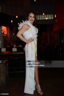 Gabriela Spanic feet photo 20