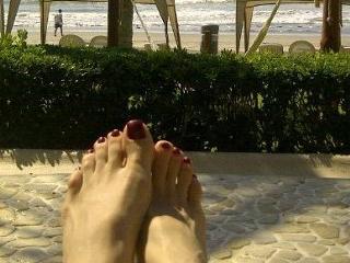 Gabriela Vergara feet photo 7