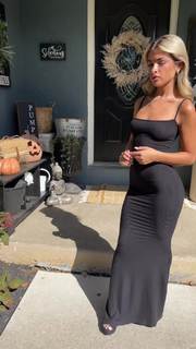 Gabriella Annalisa feet photo thumbnail