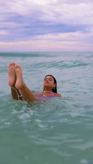 Gabriella Annalisa feet photo thumbnail