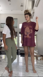 Gabriella Annalisa feet photo thumbnail