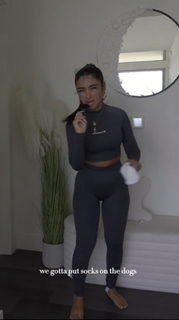 Gabriella Annalisa feet photo thumbnail