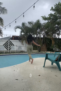 Gabriella Annalisa feet photo thumbnail