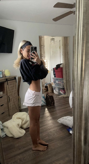 Gabriella Annalisa feet photo thumbnail