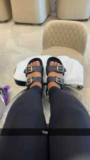 Gabriella Annalisa feet photo thumbnail