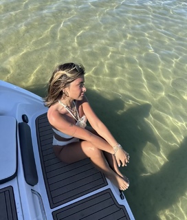 Gabriella Annalisa feet photo thumbnail