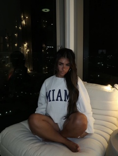 Gabriella Annalisa feet photo thumbnail