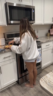 Gabriella Annalisa feet photo thumbnail