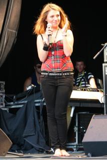 Gabriella Cilmi feet photo 17