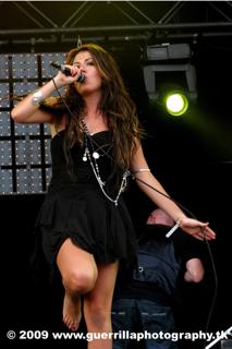 Gabriella Cilmi feet photo 12