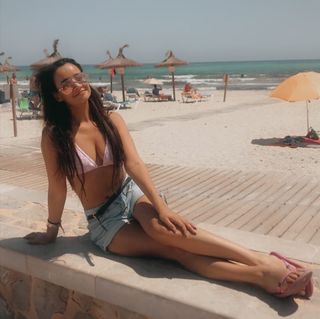 Gabriella De Almeida Rinne feet photo 13