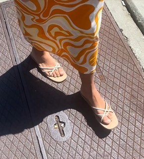 Gabriella Saraivah feet photo 5