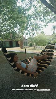 Gabriella Saraivah feet photo 16