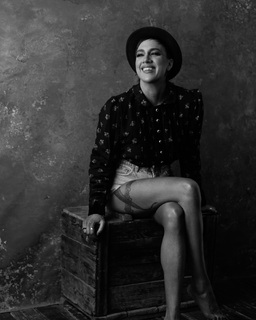 Gabriella Tóth feet photo 9
