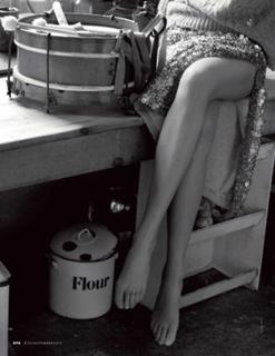 Gabriella Wilde feet photo thumbnail