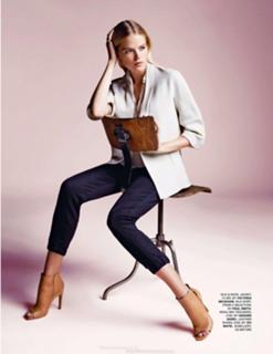 Gabriella Wilde feet photo thumbnail