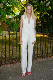 Gabriella Wilde feet photo thumbnail