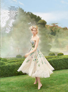 Gabriella Wilde feet photo thumbnail