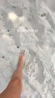 Gabriella Wilde feet photo thumbnail