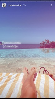 Gabriella Wilde feet photo thumbnail