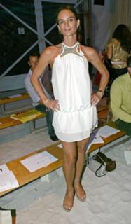 Gabrielle Anwar feet photo thumbnail