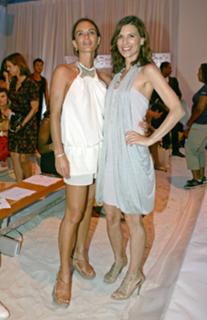 Gabrielle Anwar feet photo thumbnail