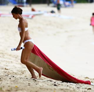 Gabrielle Anwar feet photo thumbnail