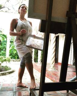 Gabrielle Anwar feet photo thumbnail